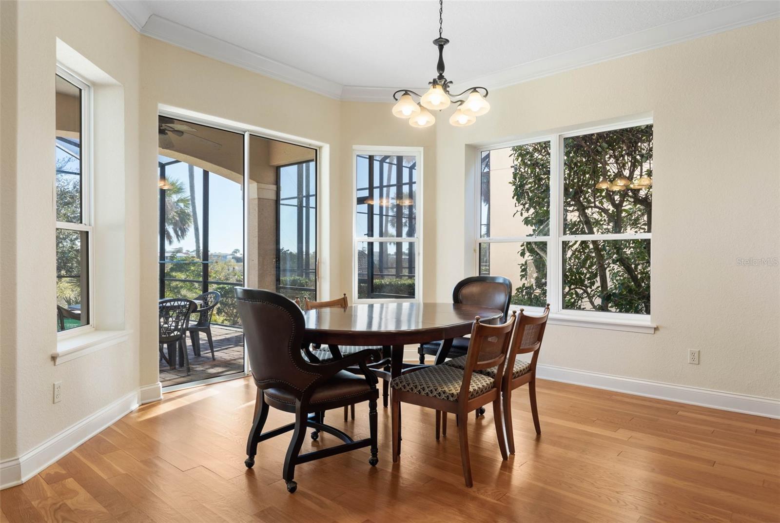 Image 7 of 97 For 11 Riverwalk Drive