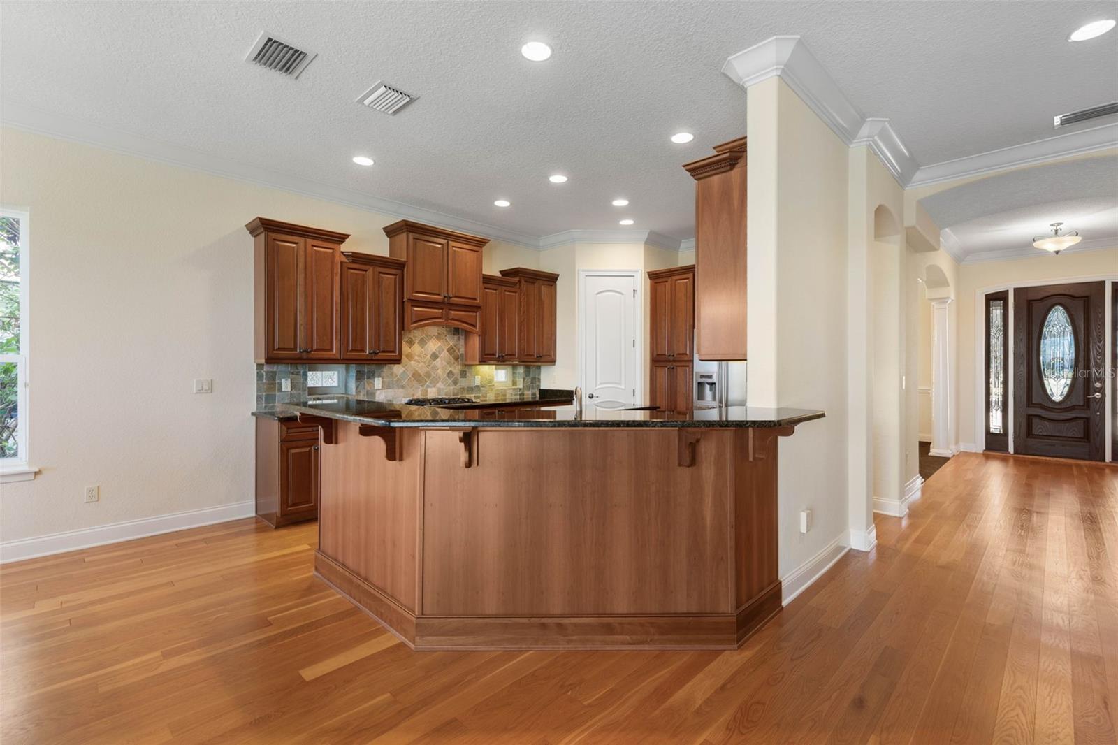 Image 8 of 97 For 11 Riverwalk Drive