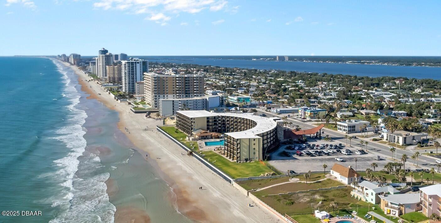 Image 34 of 45 For 2301 Atlantic Avenue 524