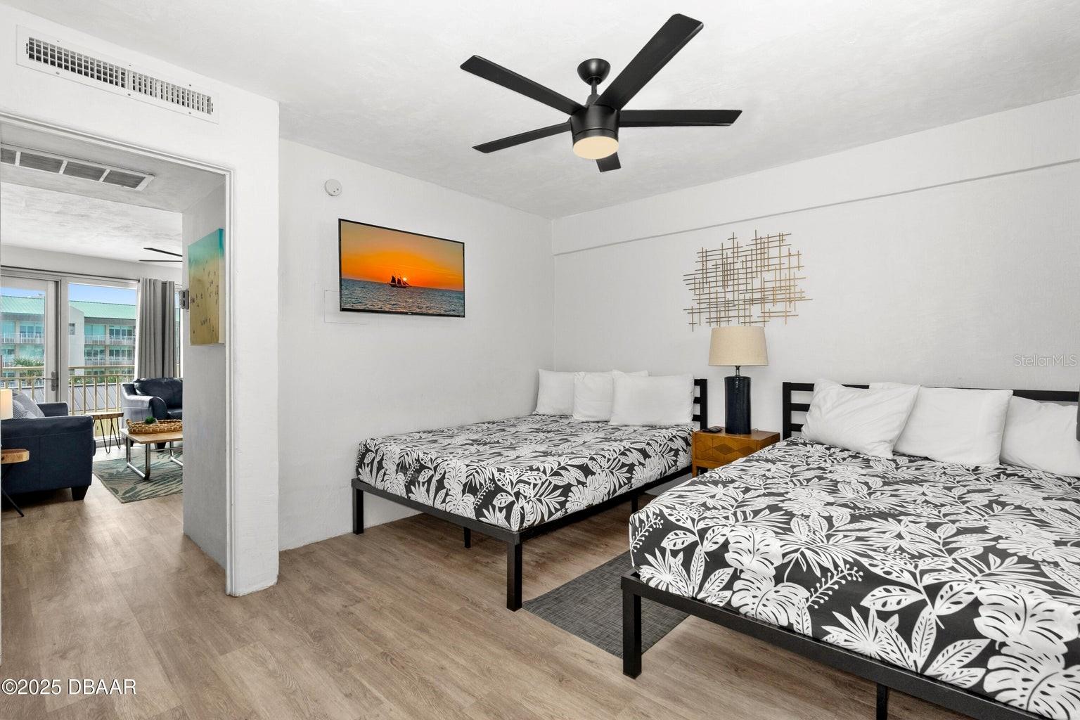 Image 15 of 31 For 219 Atlantic Avenue 333