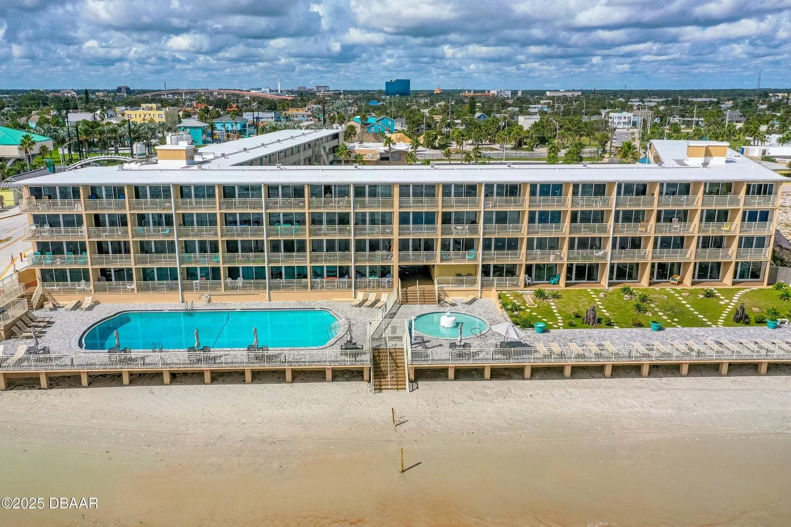 Image 18 of 31 For 219 Atlantic Avenue 333