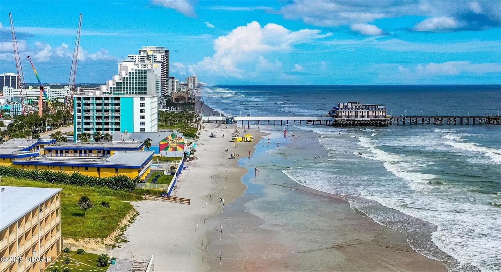 Image 22 of 31 For 219 Atlantic Avenue 333