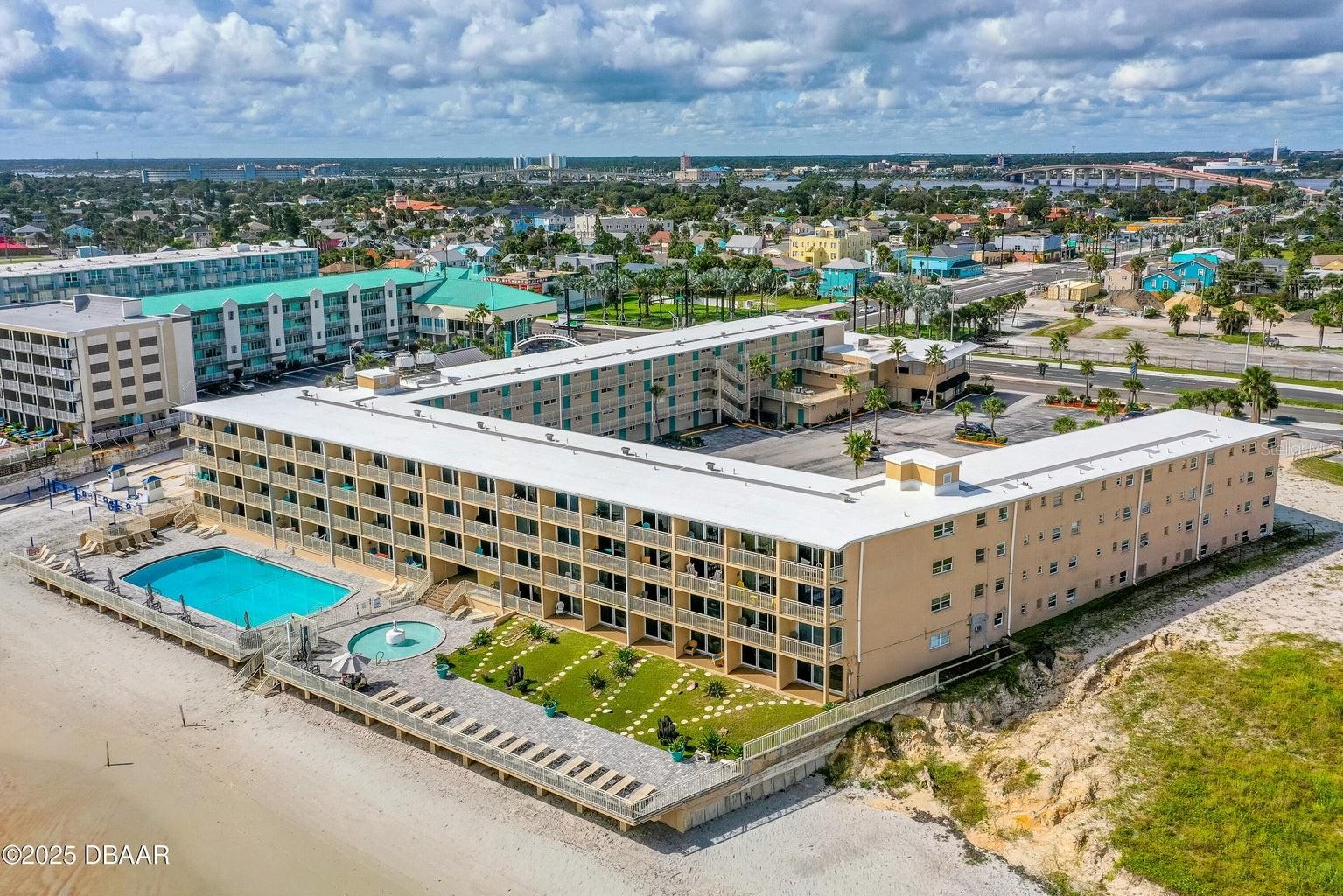 Image 30 of 31 For 219 Atlantic Avenue 333