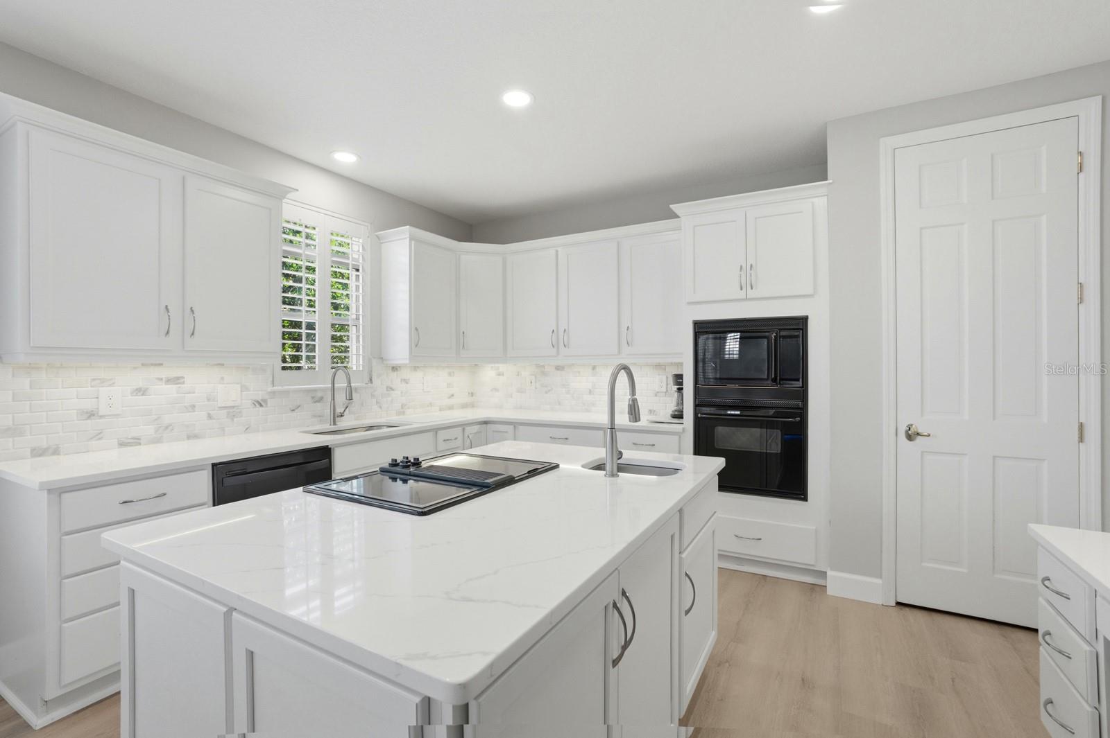 Image 12 of 42 For 13 Madeira Court