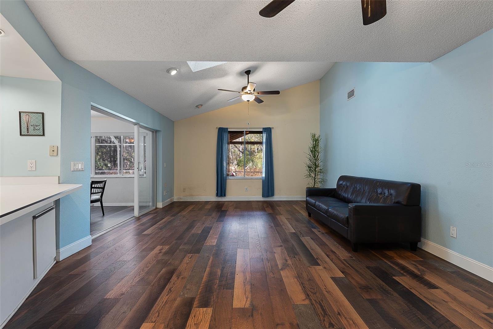 Image 19 of 53 For 21 Fulton Place