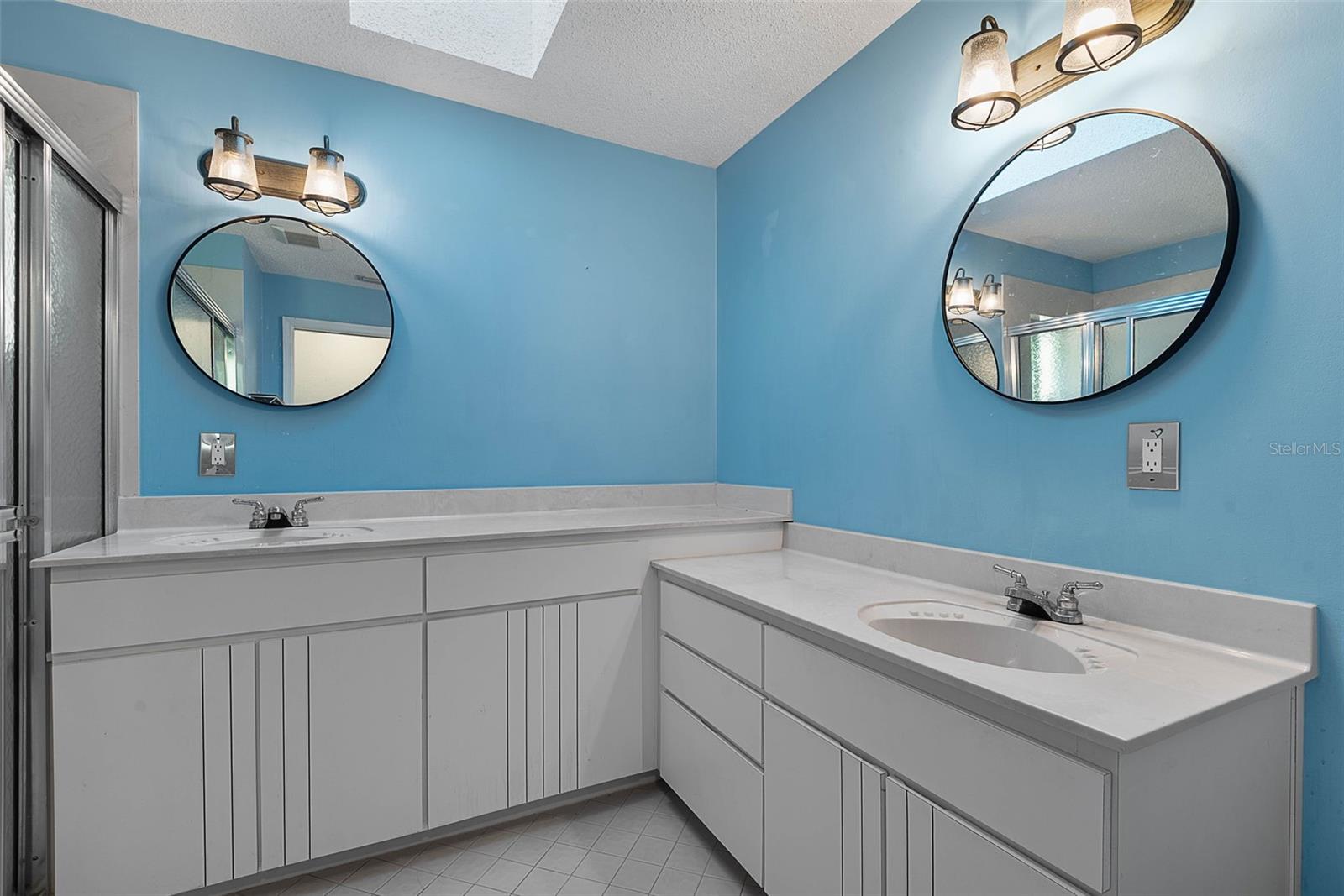 Image 31 of 53 For 21 Fulton Place