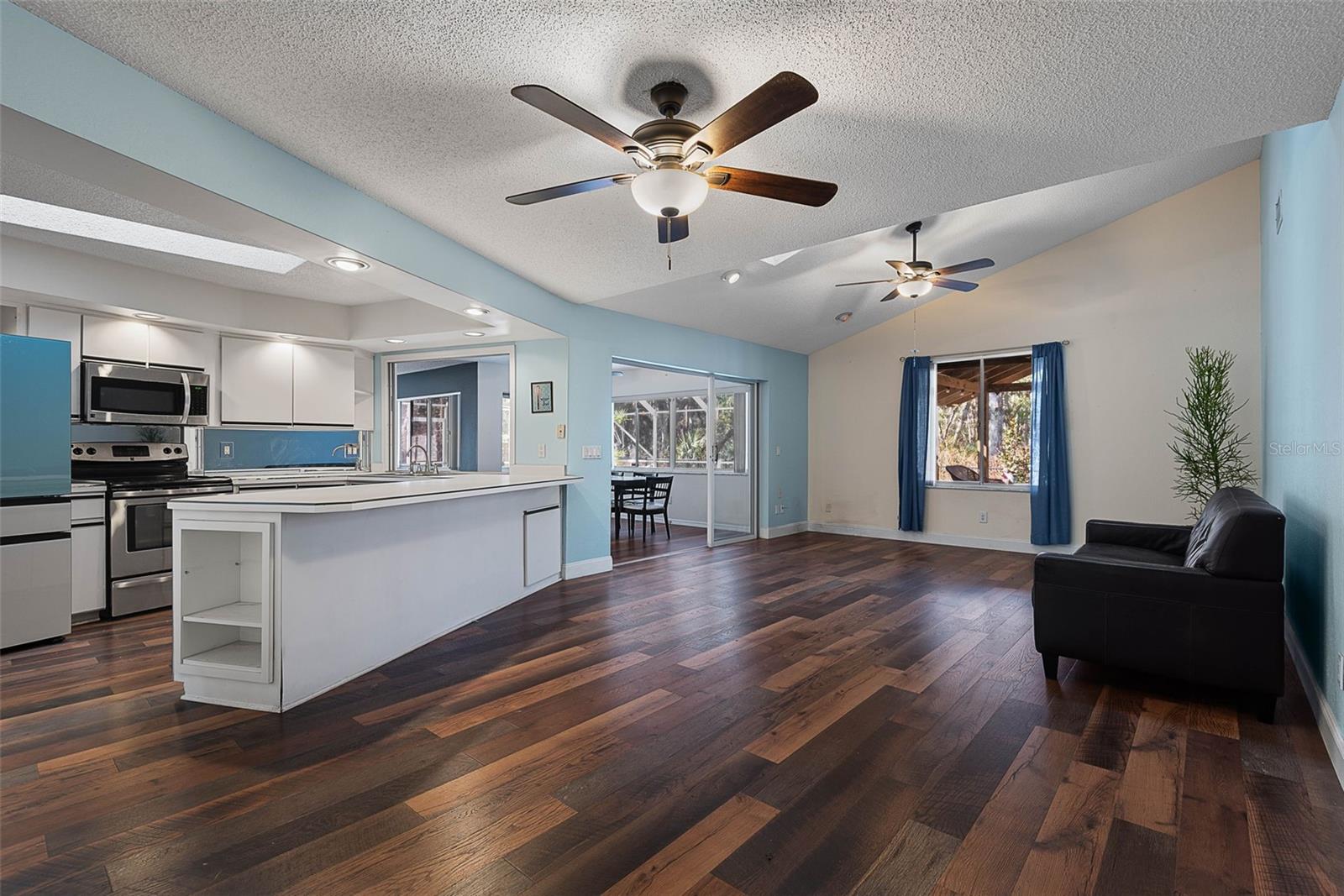 Image 37 of 53 For 21 Fulton Place