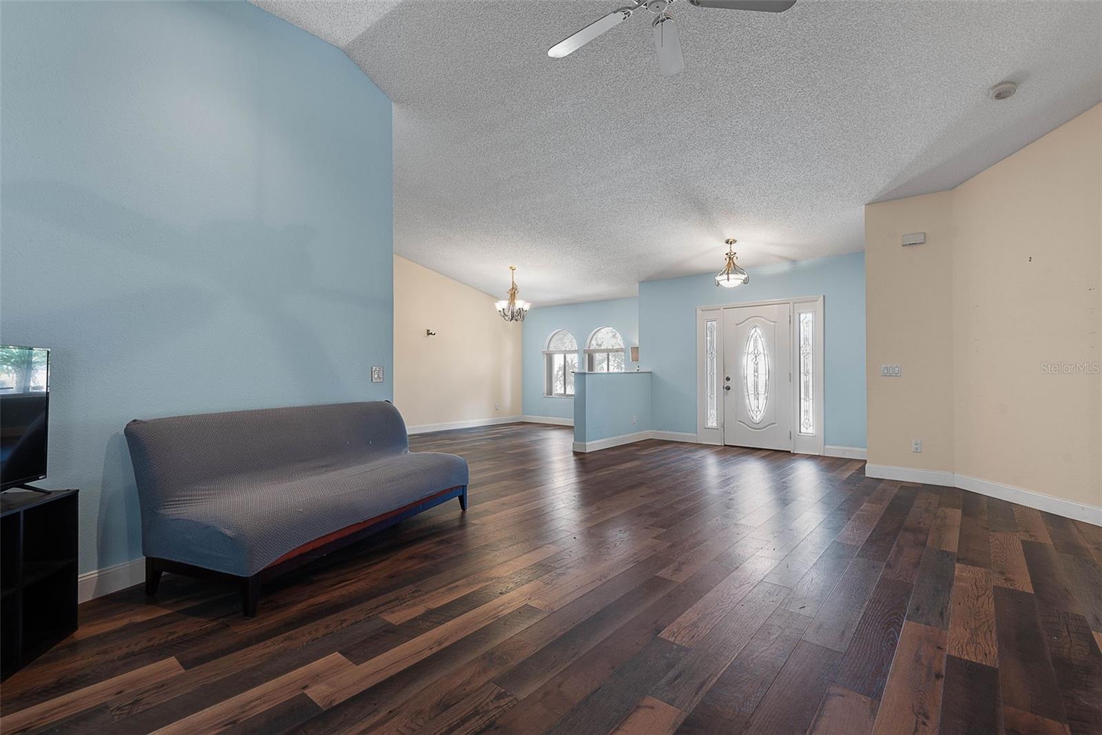 Image 5 of 53 For 21 Fulton Place