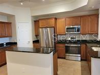 Image 13 of 23 For 7804 Lake Vista Court 404