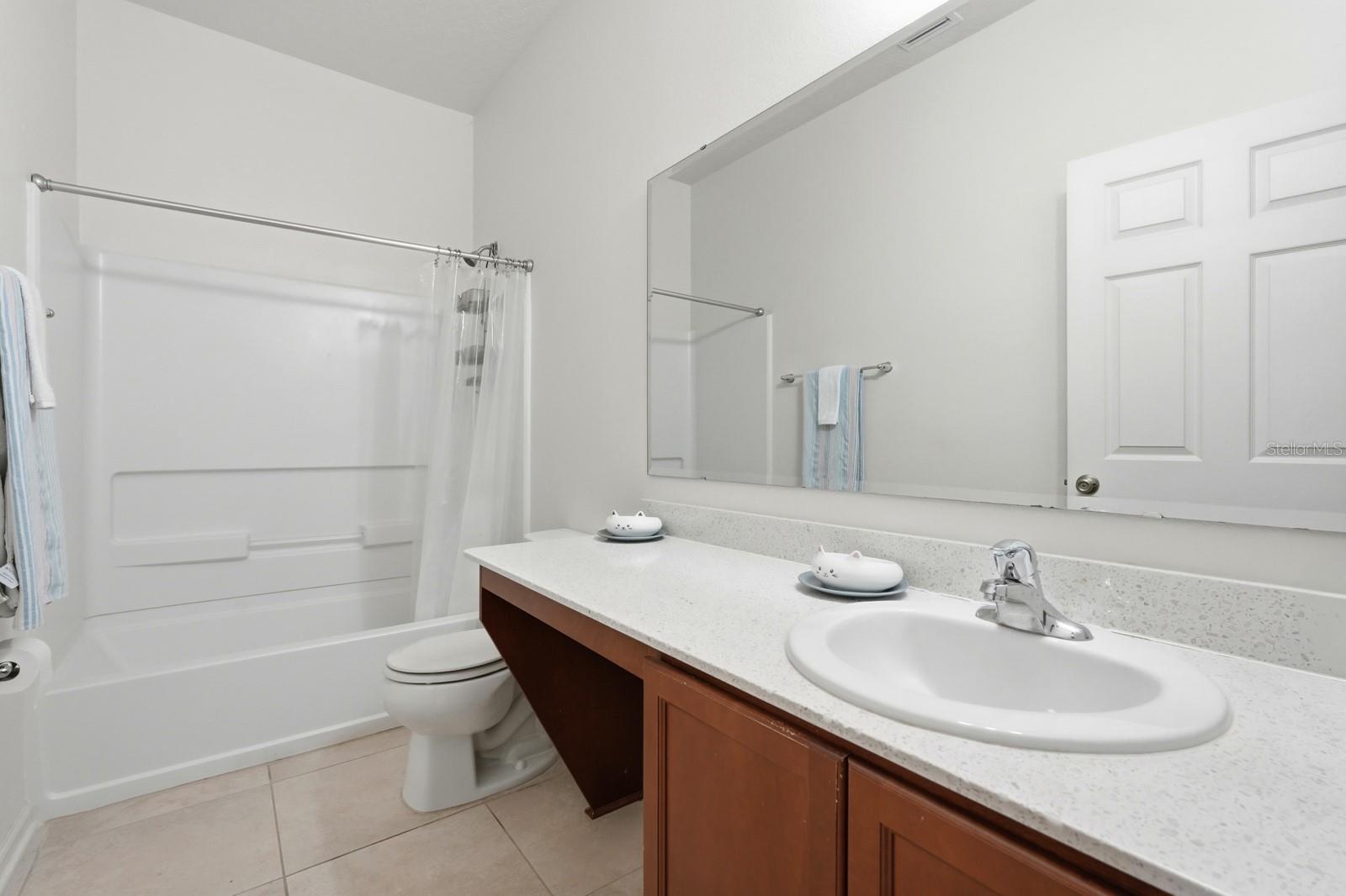 Image 21 of 35 For 417 Tuscany Chase Drive