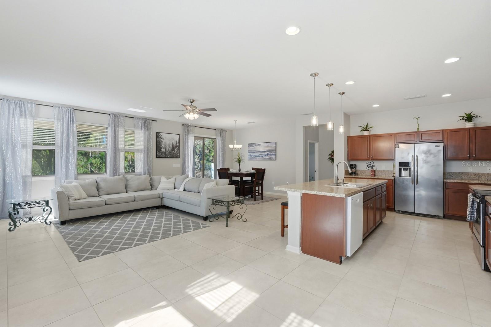 Image 7 of 35 For 417 Tuscany Chase Drive