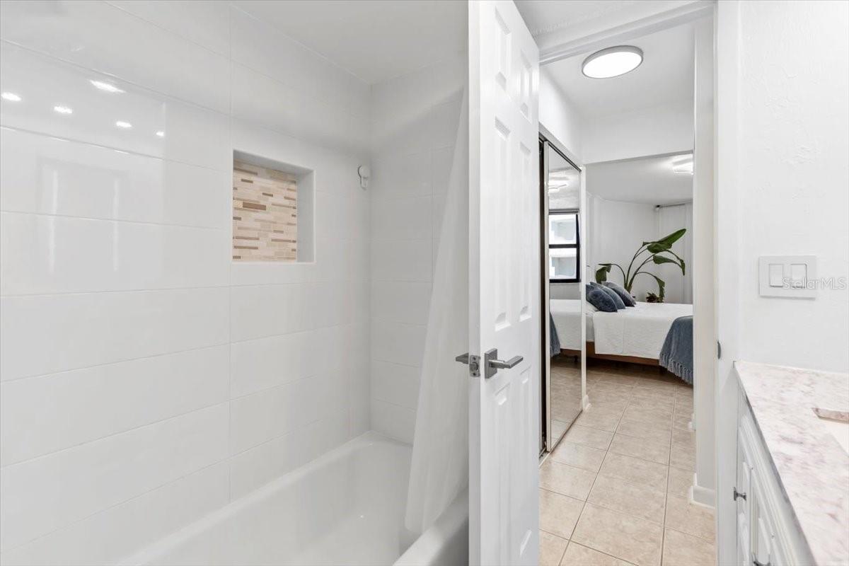 Image 22 of 73 For 1415 Ocean Shore Boulevard 805