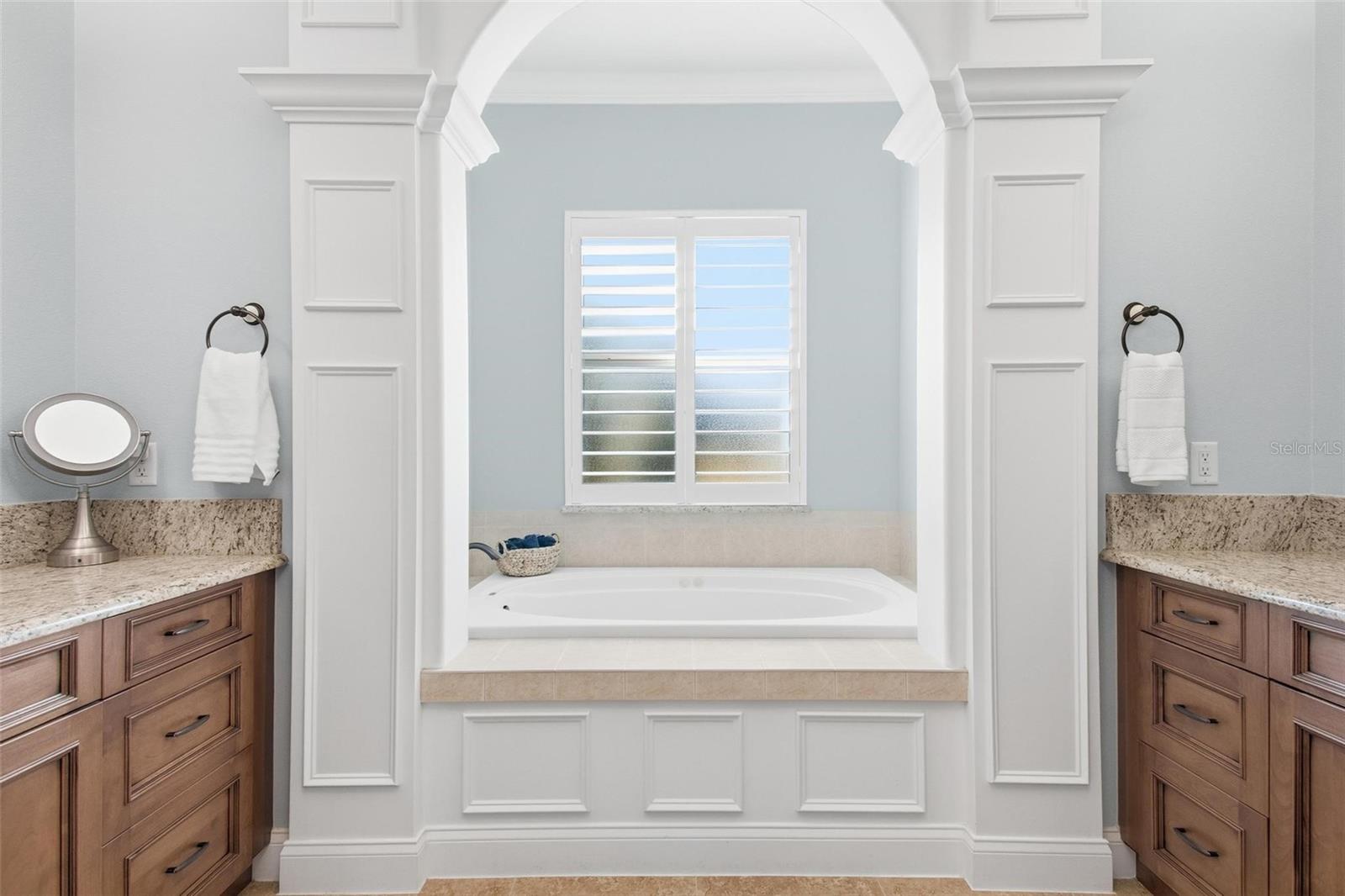 Image 13 of 56 For 9 Sweetwater Court