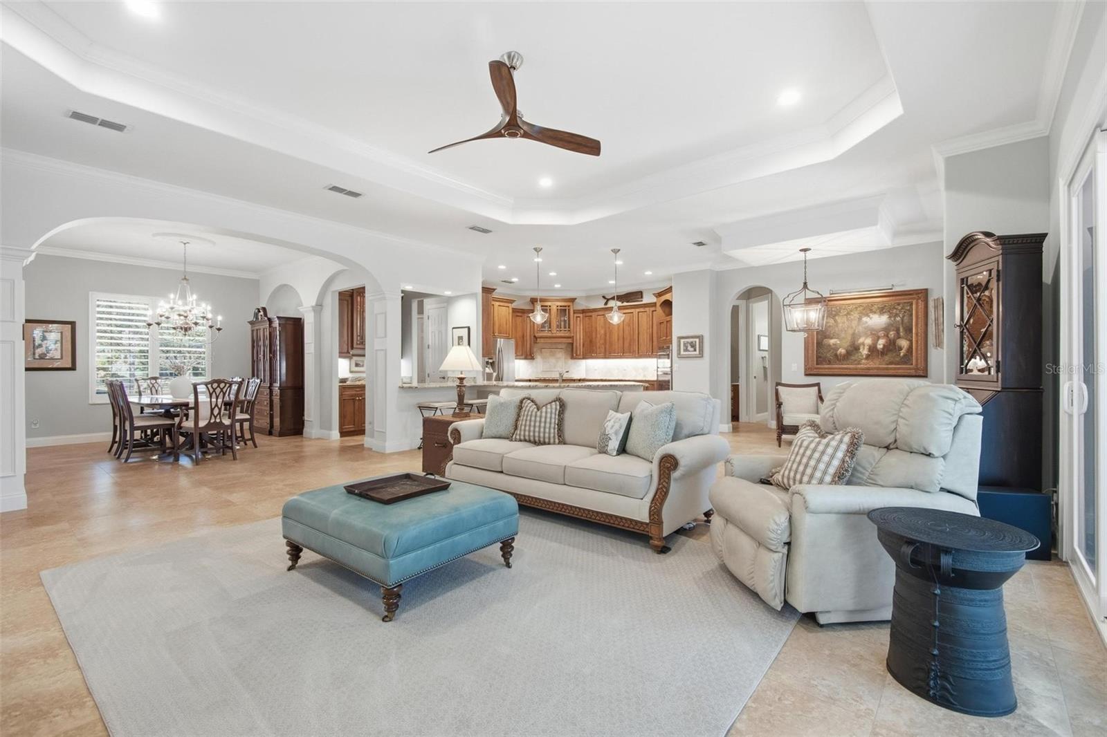 Image 14 of 56 For 9 Sweetwater Court