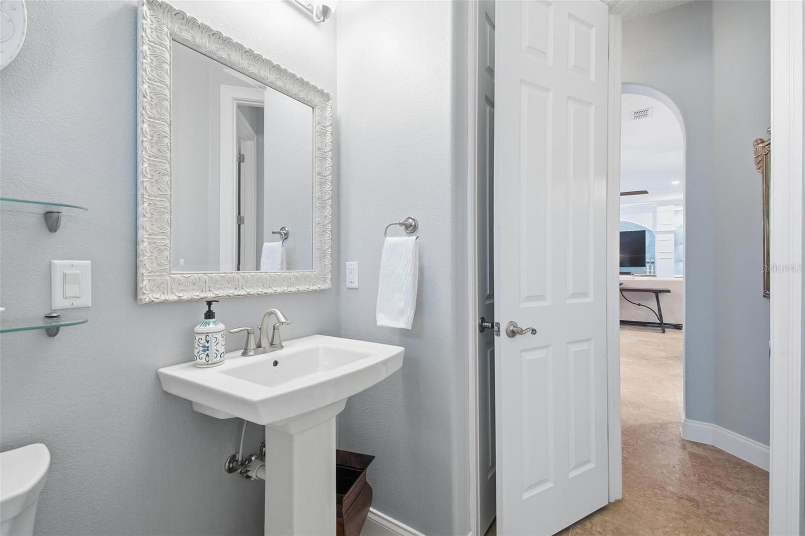 Image 32 of 56 For 9 Sweetwater Court