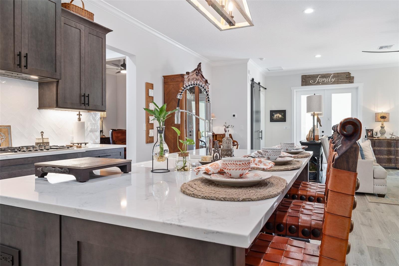 Listing photo id 20 for 622 11th Avenue