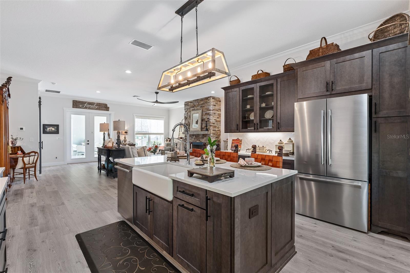 Listing photo id 22 for 622 11th Avenue