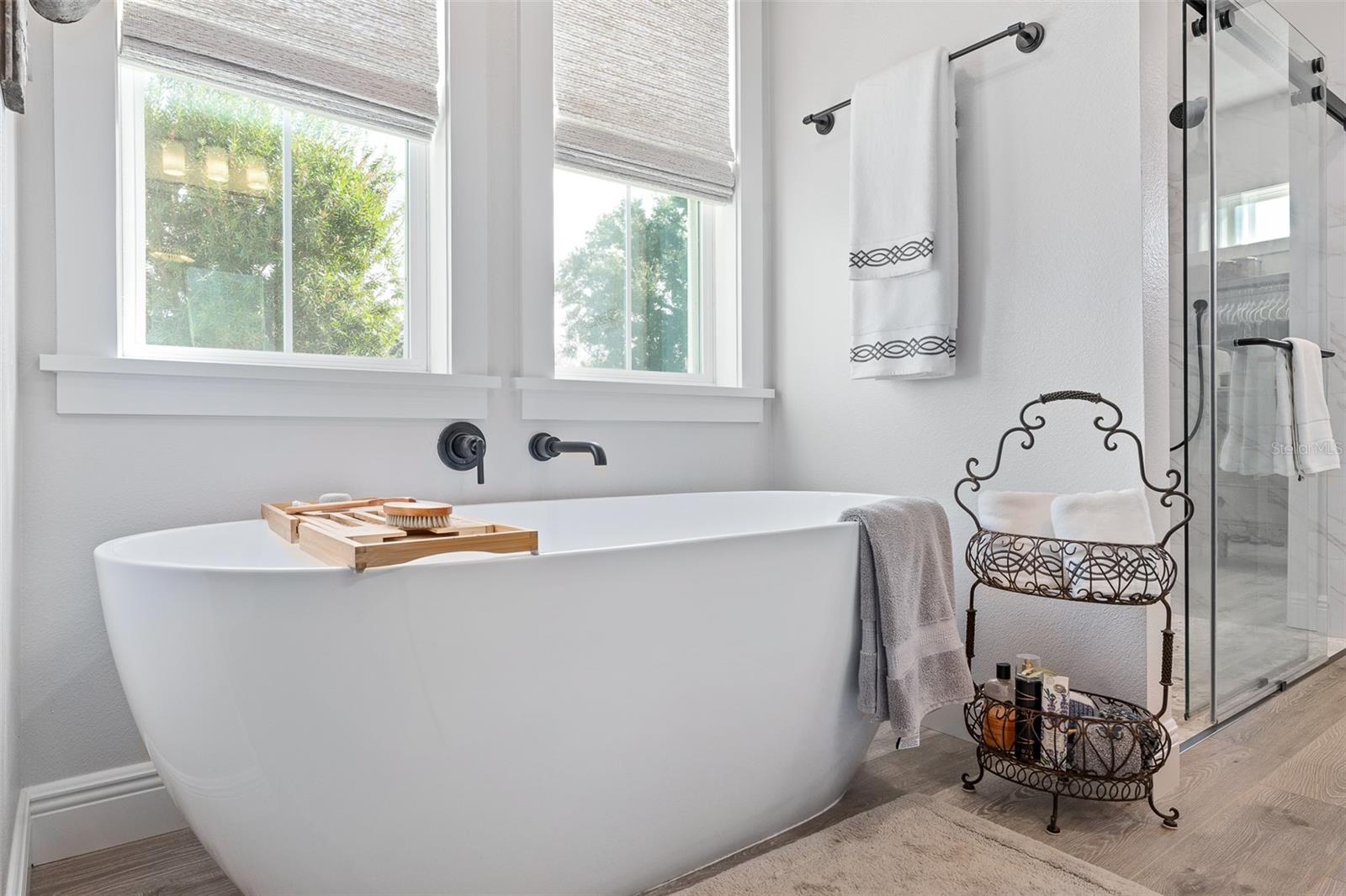 Listing photo id 36 for 622 11th Avenue