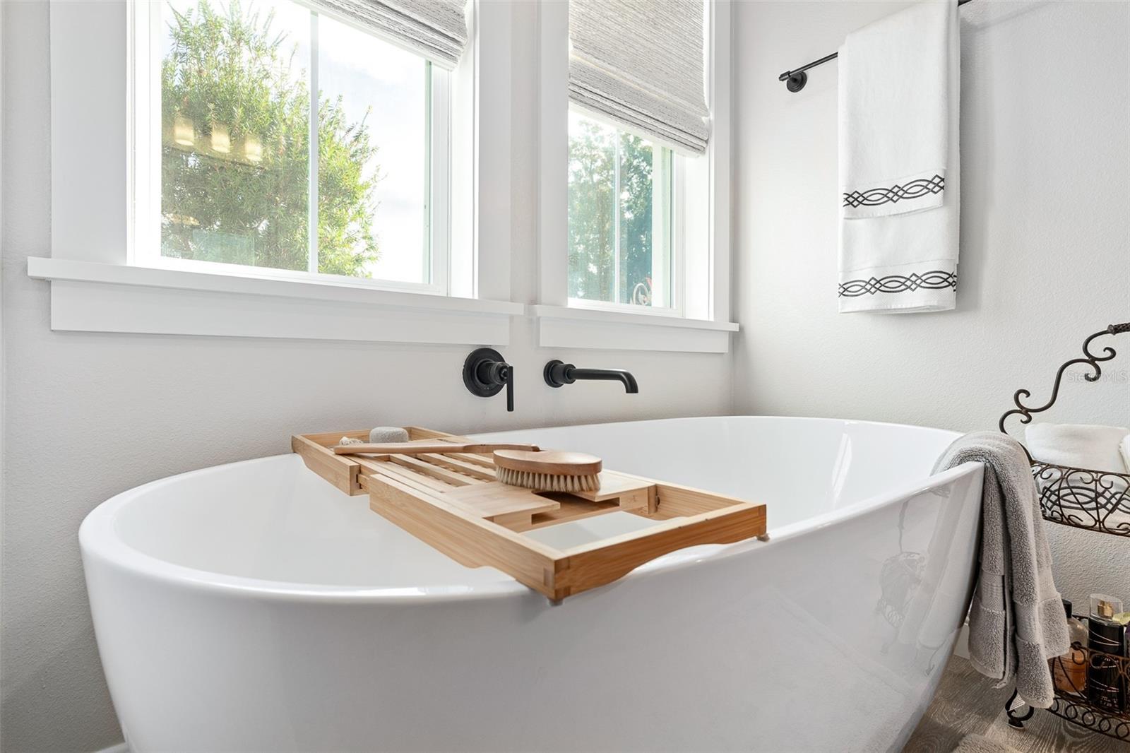 Listing photo id 37 for 622 11th Avenue