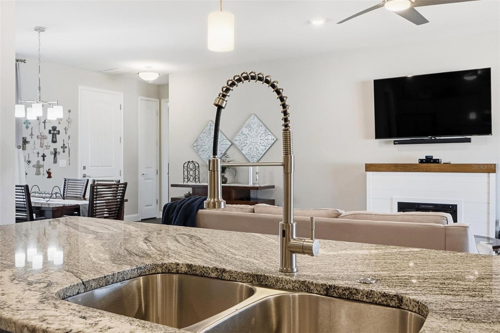 Image 15 of 54 For 60 Frenora Lane