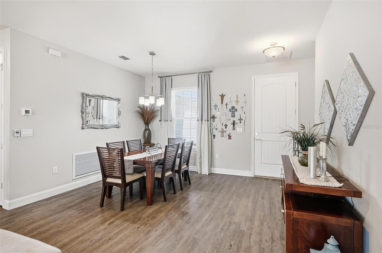 Image 17 of 54 For 60 Frenora Lane