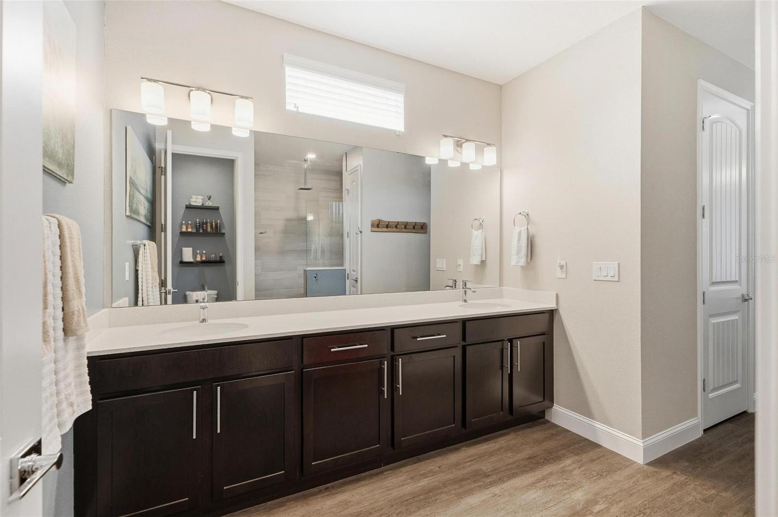 Image 27 of 54 For 60 Frenora Lane