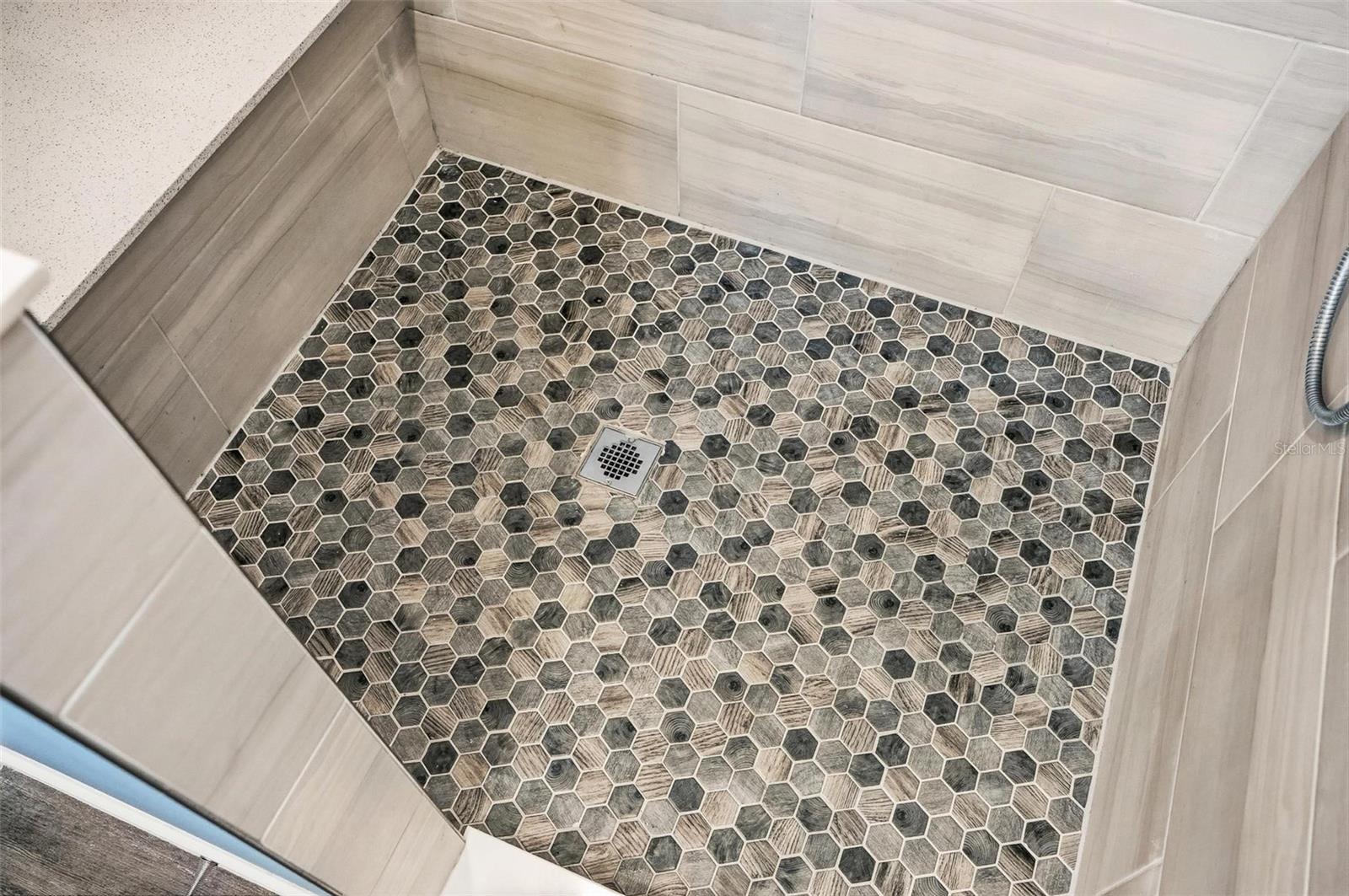 Image 30 of 54 For 60 Frenora Lane