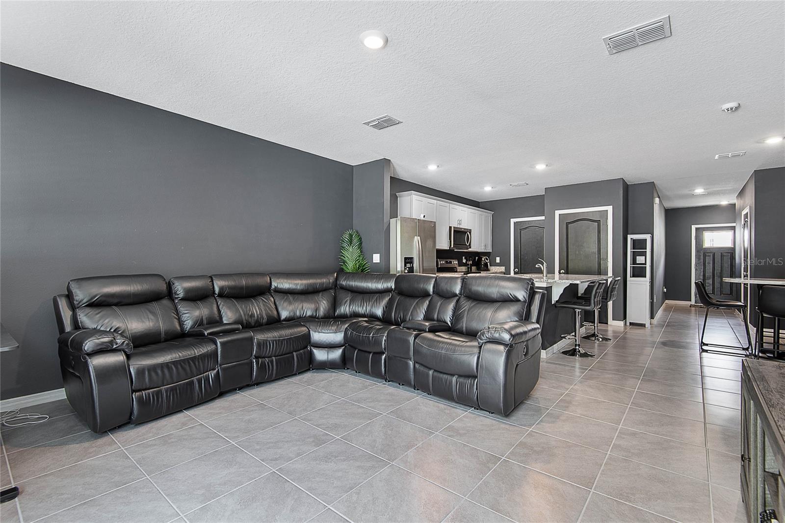 Image 19 of 49 For 45 Bella Oaks Drive