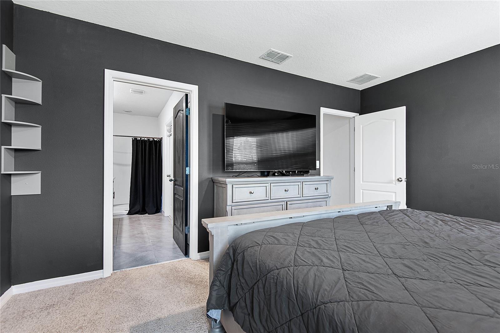 Image 28 of 49 For 45 Bella Oaks Drive