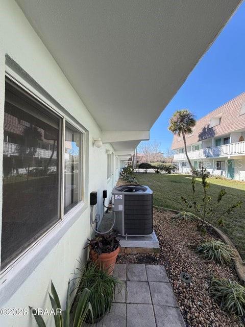 Image 22 of 29 For 55 Vining Court 1040