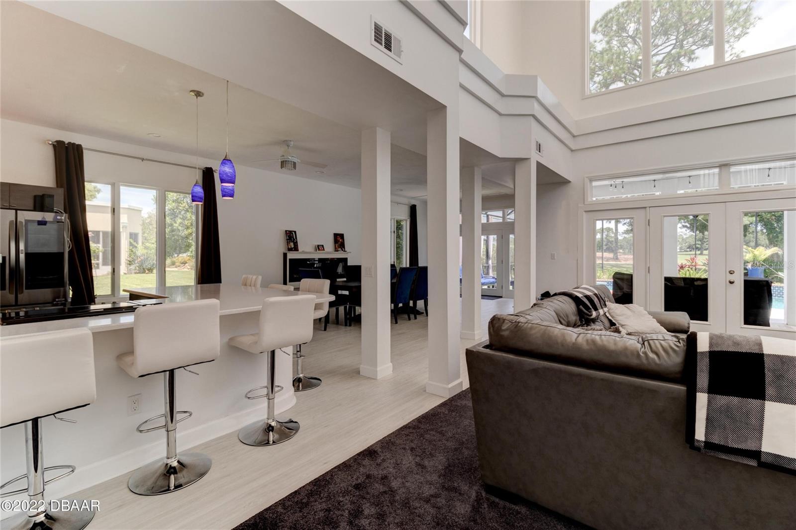 Image 12 of 49 For 13 Bay Pointe Drive