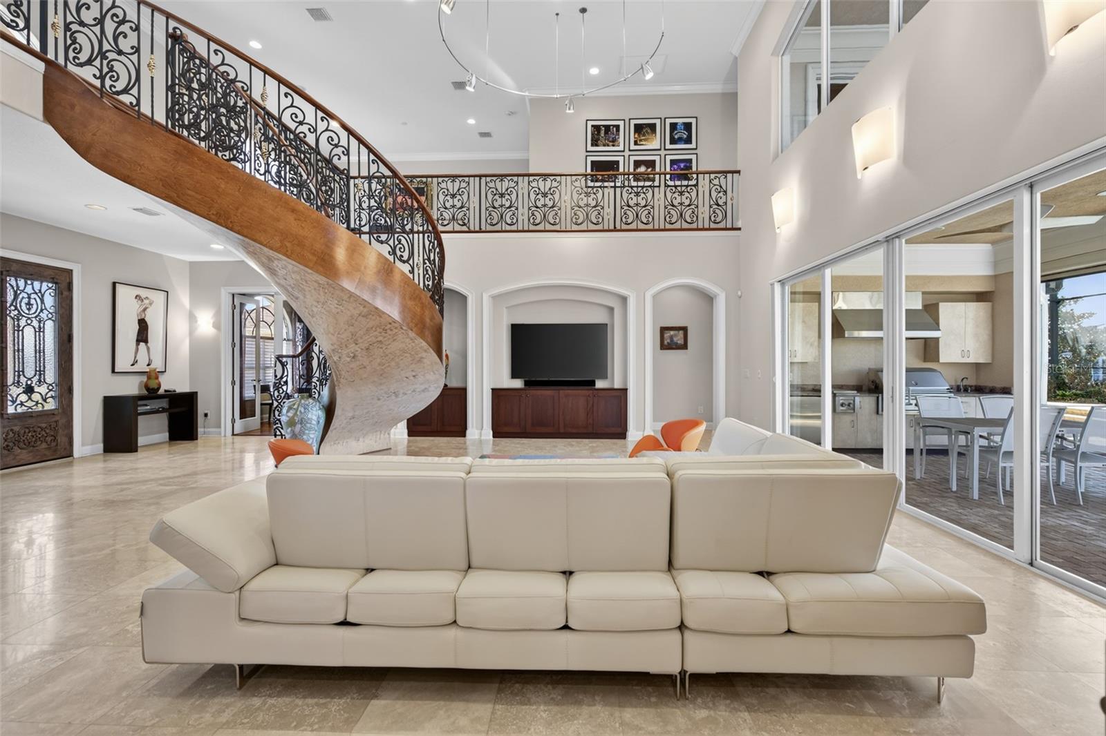 Image 11 of 65 For 12 Crain Court