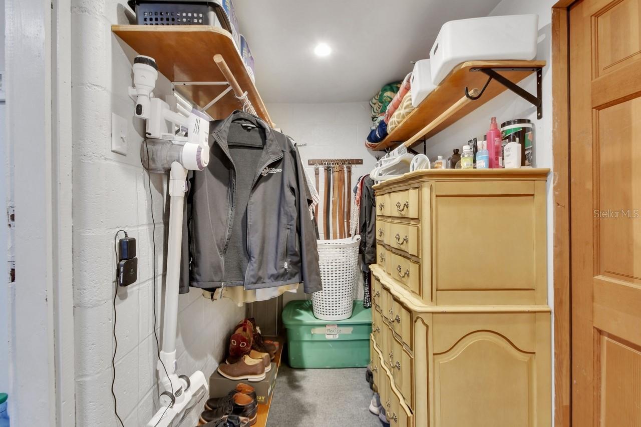 Image 15 of 27 For 4725 Audubon Avenue