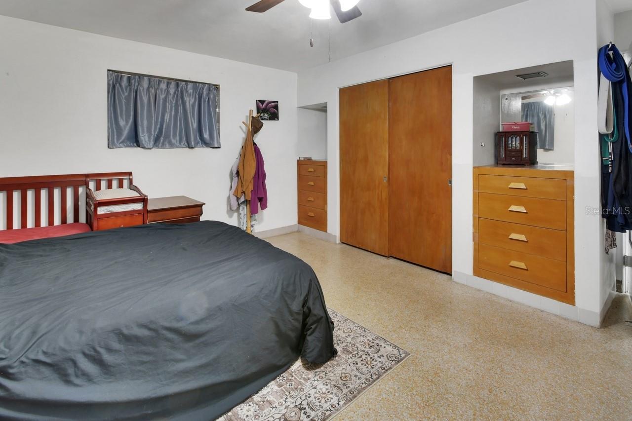 Image 8 of 27 For 4725 Audubon Avenue