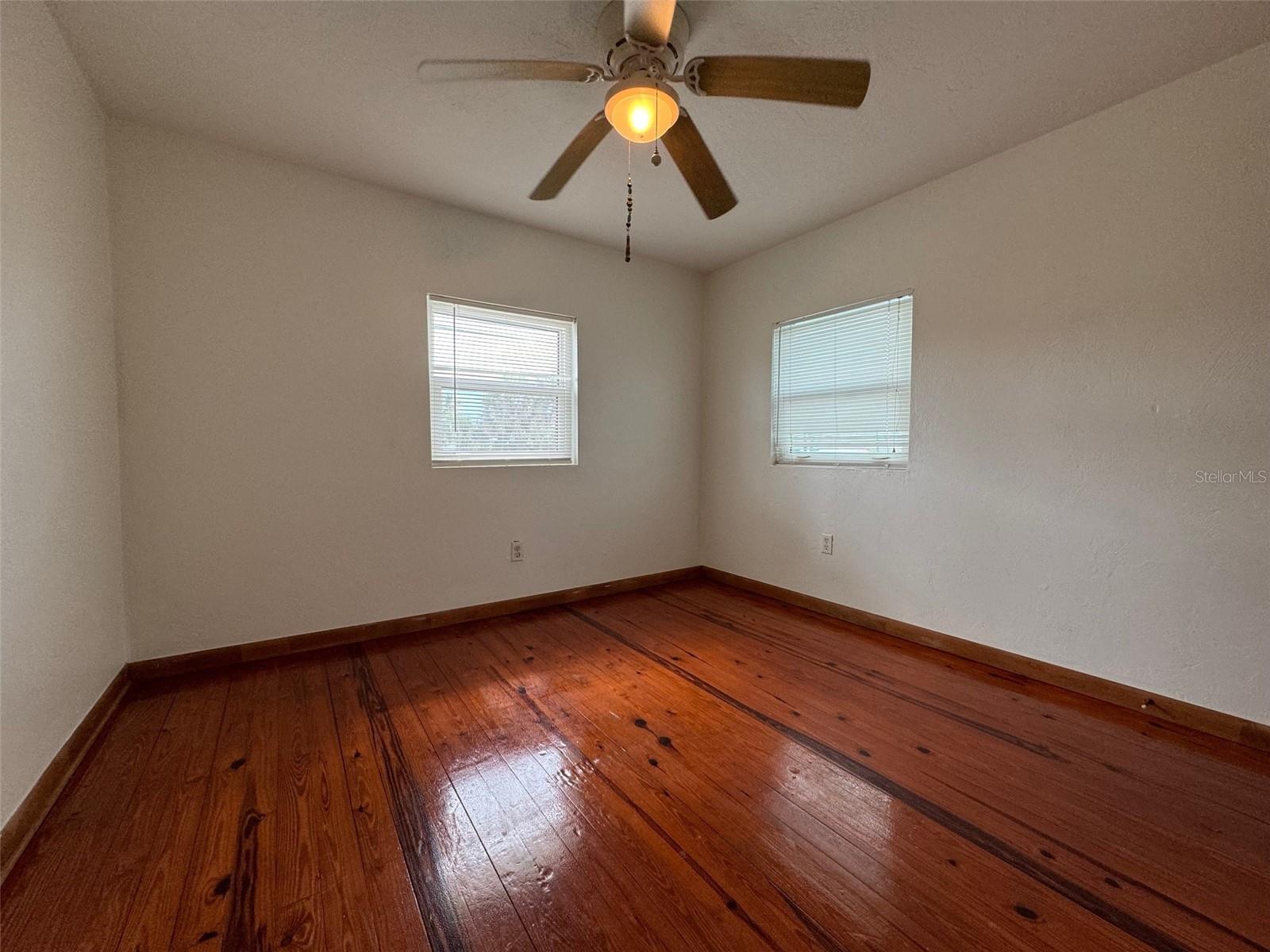 Image 7 of 13 For 907 Central Avenue