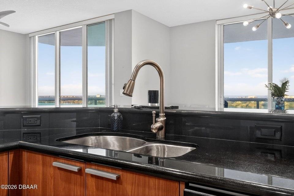 Image 10 of 56 For 231 Riverside Drive 1002-1