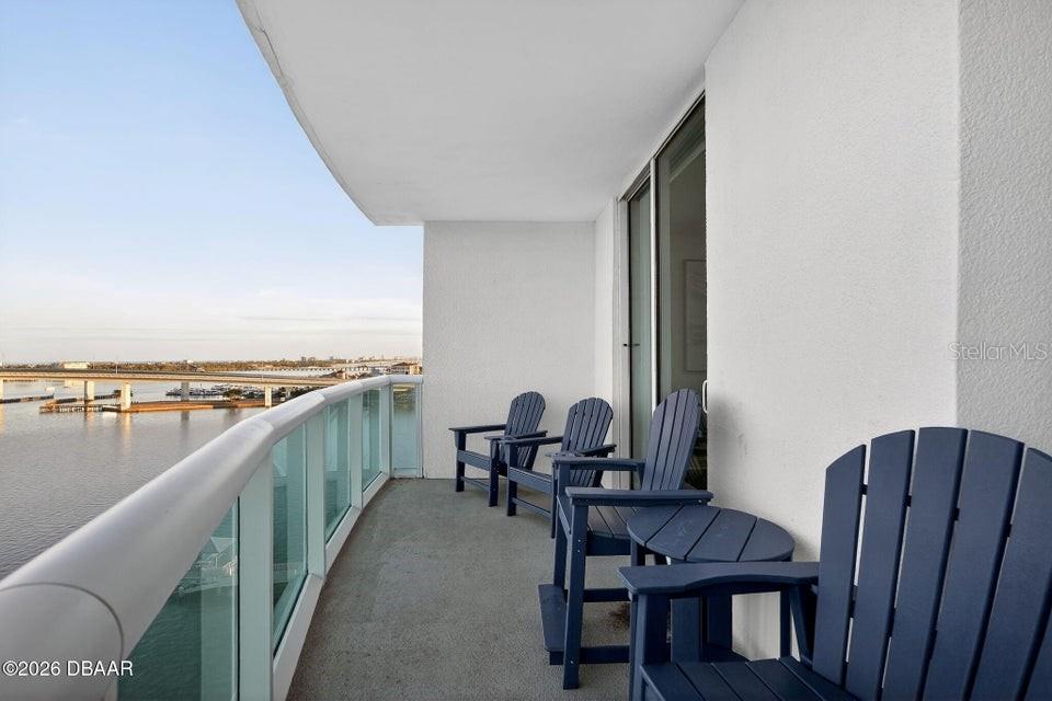 Image 14 of 56 For 231 Riverside Drive 1002-1