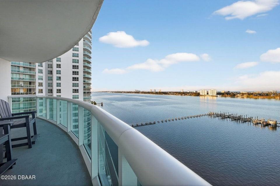 Image 17 of 56 For 231 Riverside Drive 1002-1