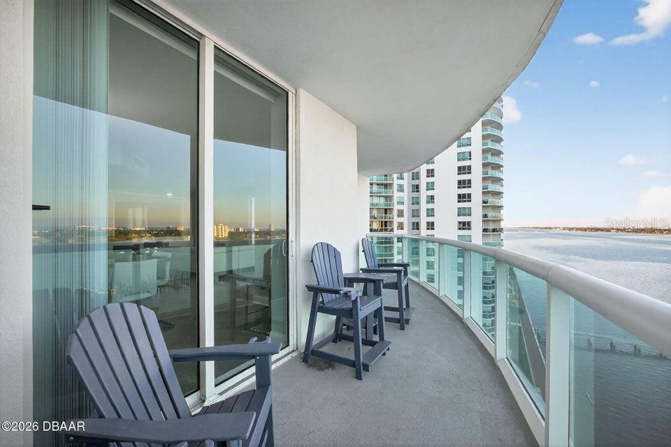 Image 35 of 56 For 231 Riverside Drive 1002-1