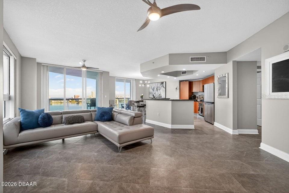 Image 5 of 56 For 231 Riverside Drive 1002-1