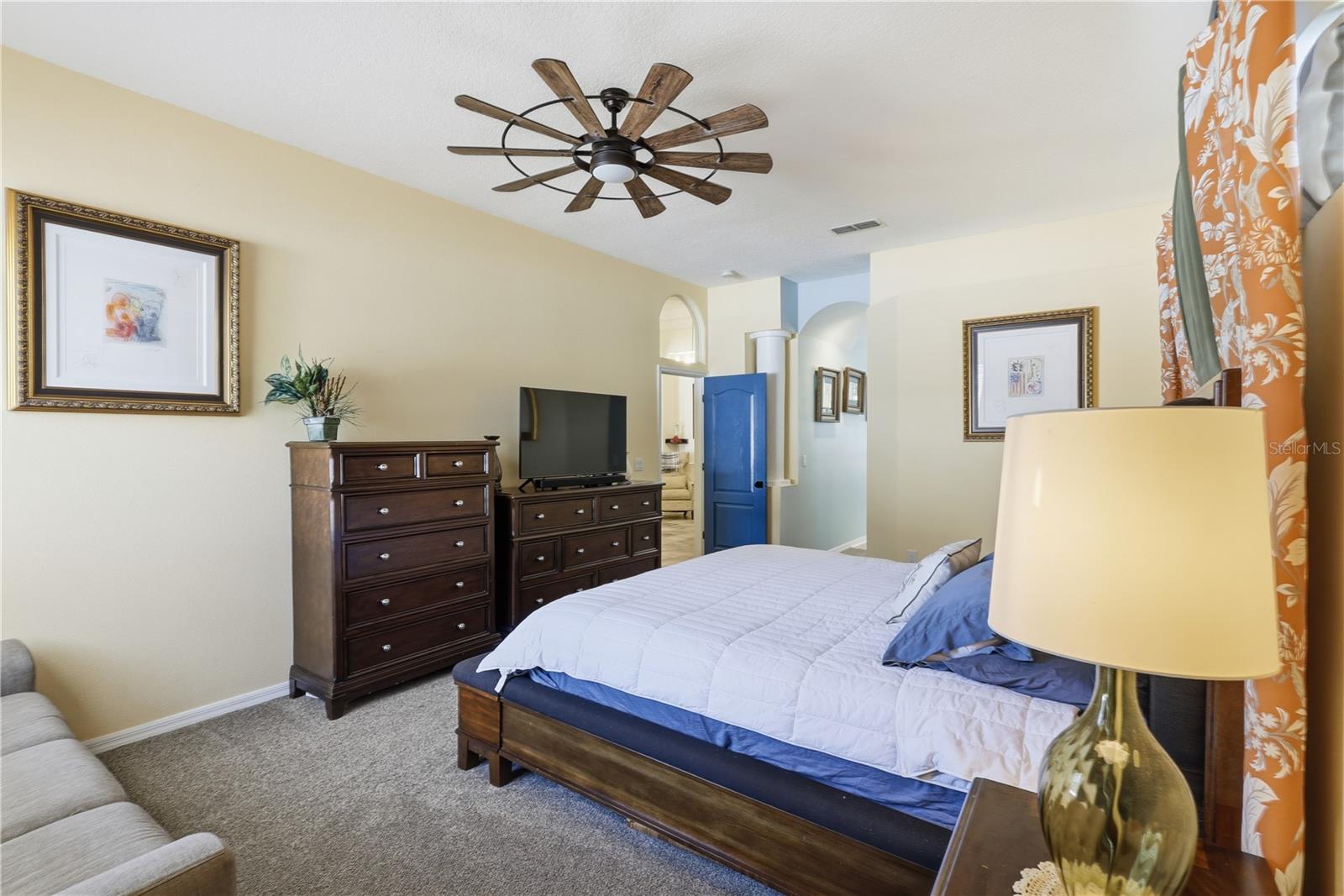 Image 21 of 52 For 39 Woodhollow Lane