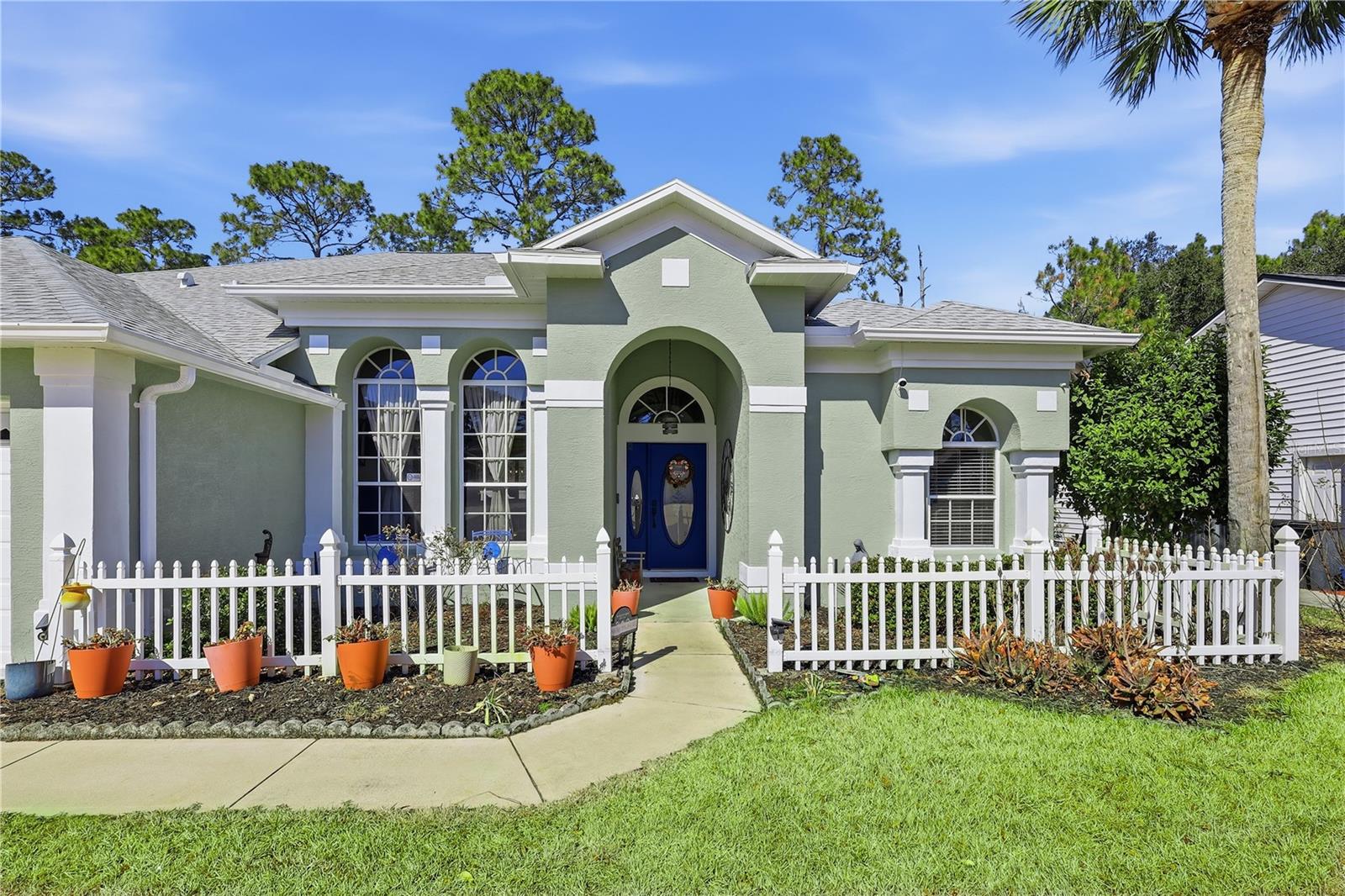 Image 3 of 52 For 39 Woodhollow Lane