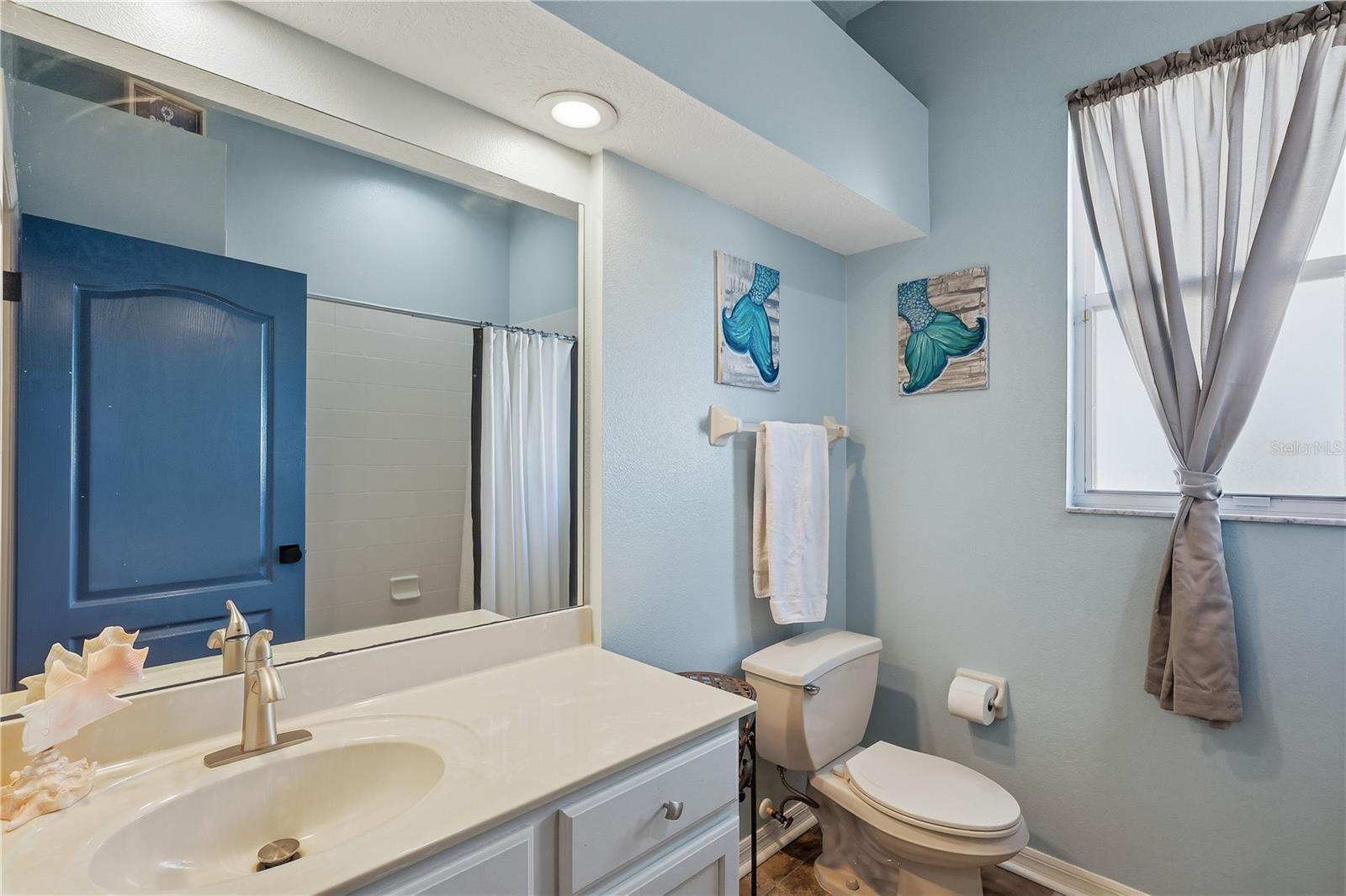 Image 35 of 52 For 39 Woodhollow Lane