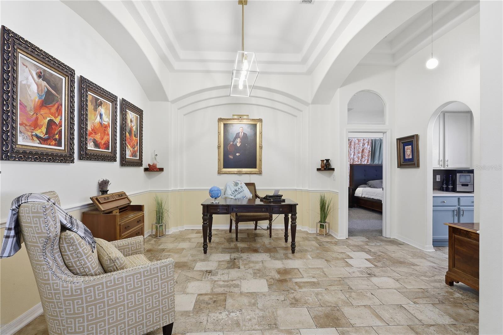 Image 6 of 52 For 39 Woodhollow Lane