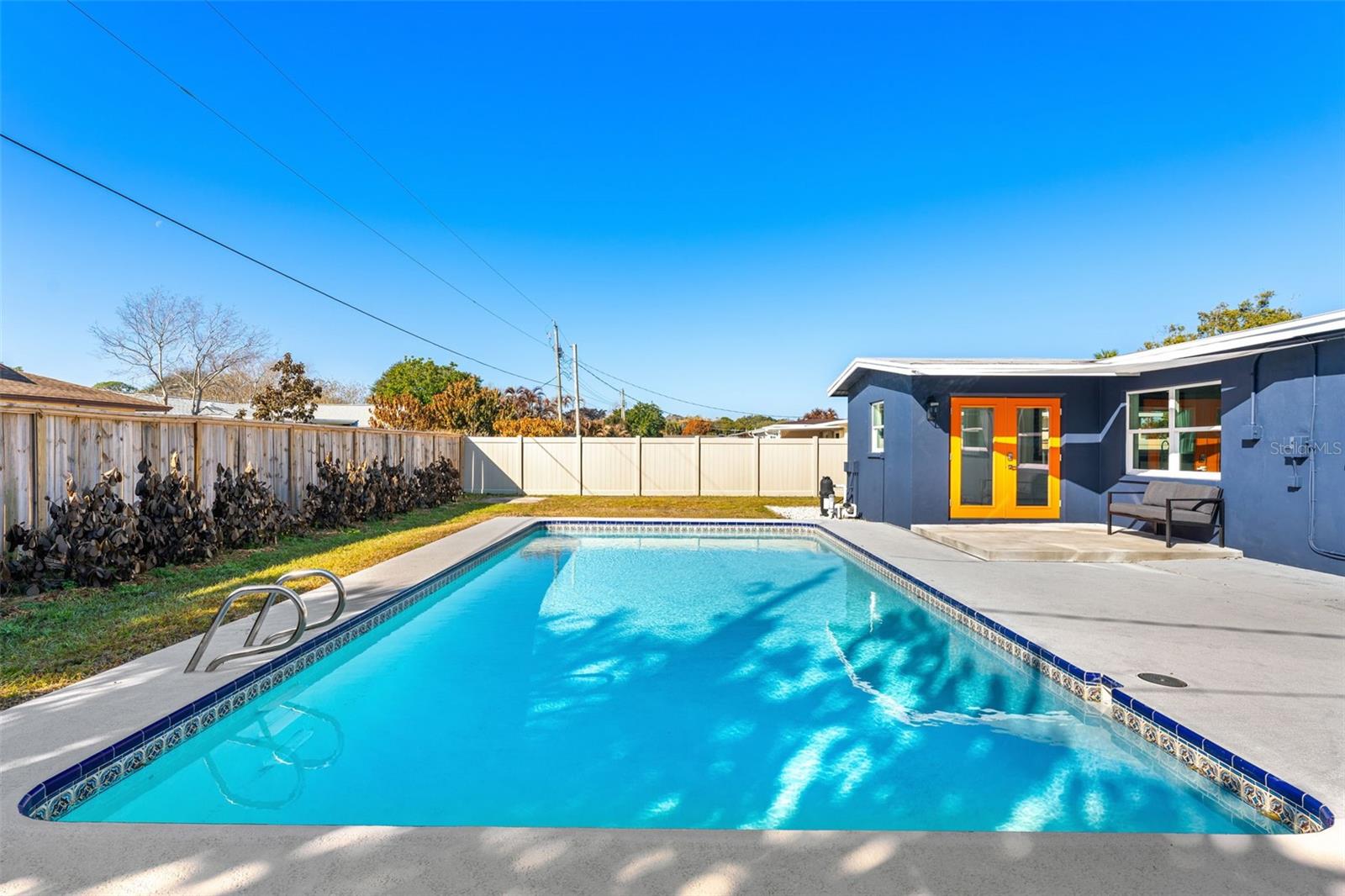 Image 2 of 38 For 235 Eyre Avenue