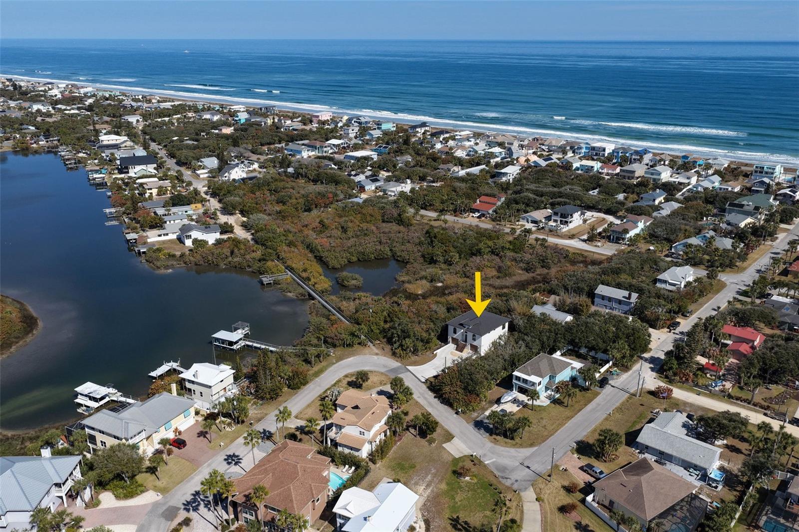 Image 2 of 75 For 2643 Lakeshore Drive