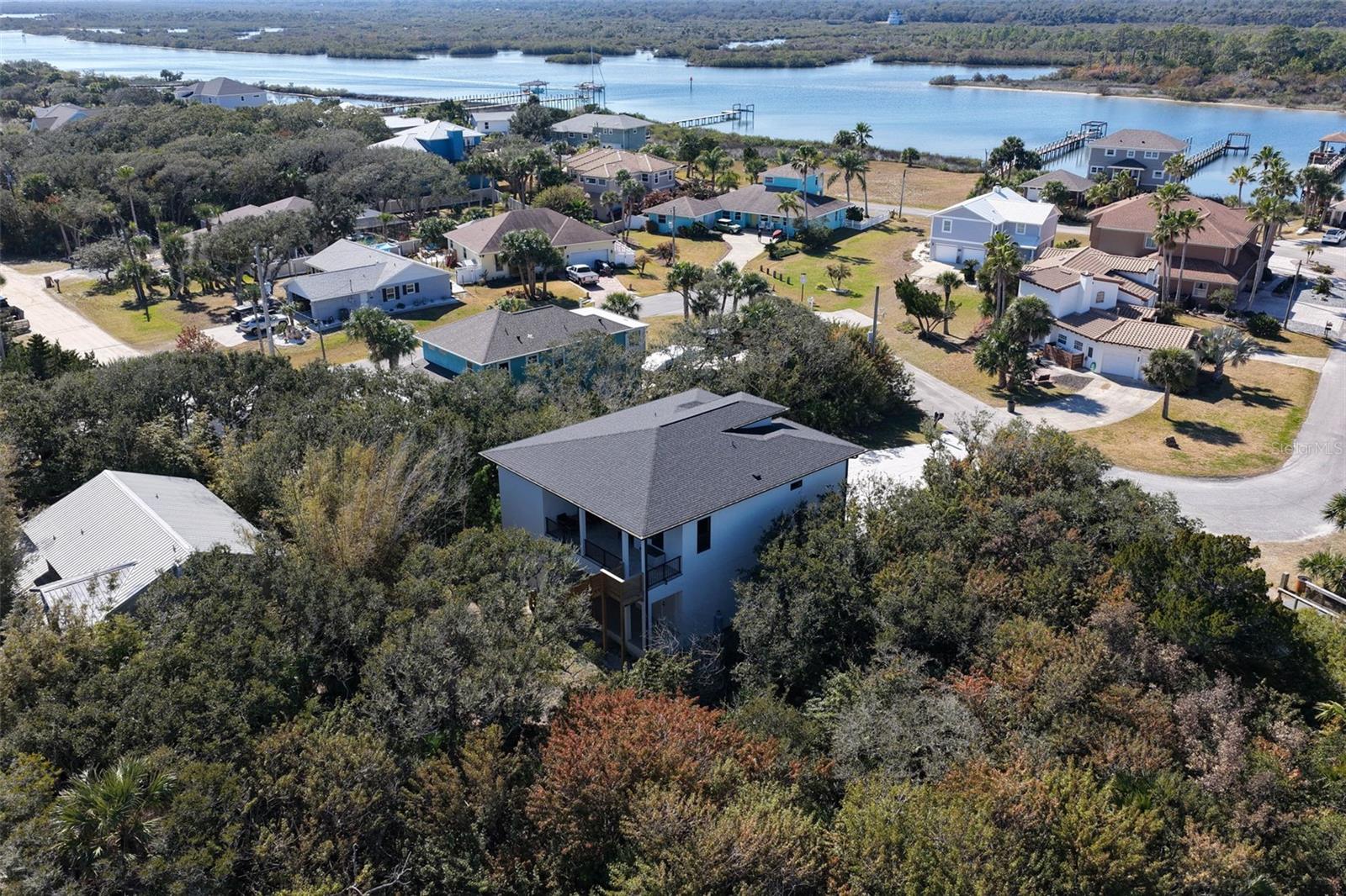 Image 66 of 75 For 2643 Lakeshore Drive