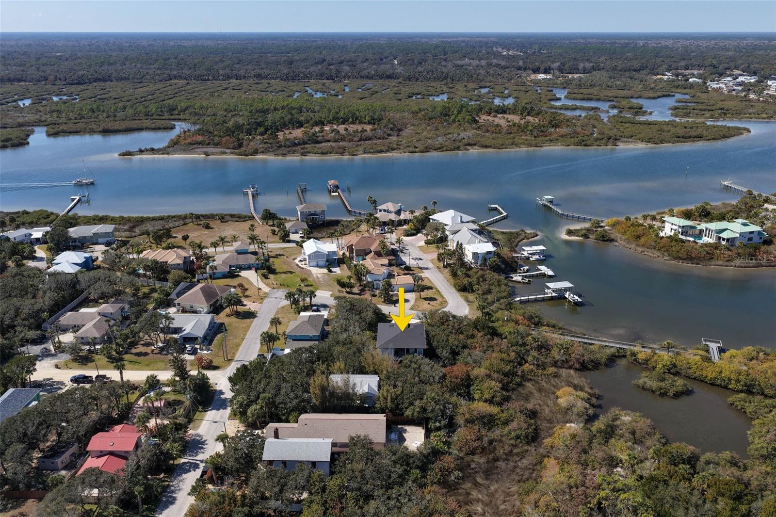 Image 67 of 75 For 2643 Lakeshore Drive