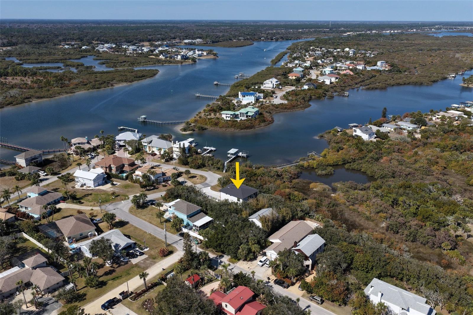 Image 69 of 75 For 2643 Lakeshore Drive