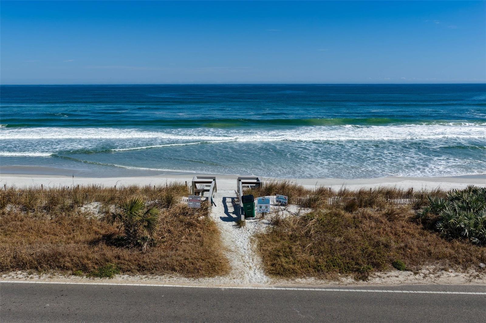 Image 73 of 75 For 2643 Lakeshore Drive